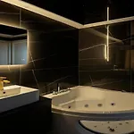 Nuit Dans Les Etoiles - Balneo & Sauna Prive Διαμέρισμα *