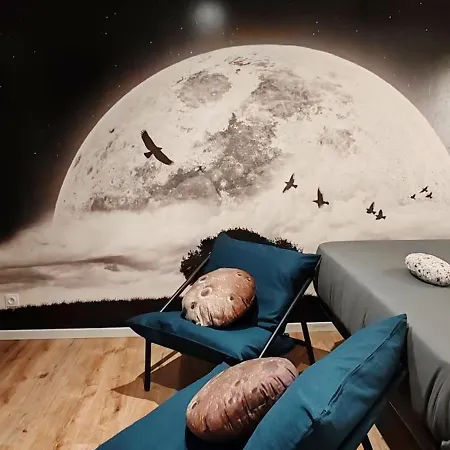 Nuit Dans Les Etoiles - Balneo & Sauna Prive Apartment *