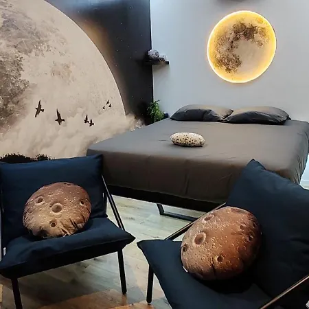 Nuit Dans Les Etoiles - Balneo & Sauna Prive Apartment *