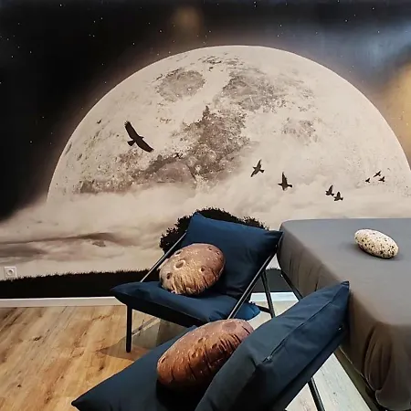 Apartment Nuit Dans Les Etoiles - Balneo & Sauna Prive Troyes