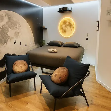 Apartment Nuit Dans Les Etoiles - Balneo & Sauna Prive Troyes