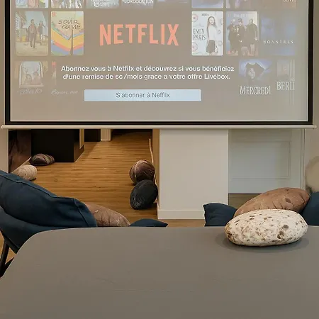 Nuit Dans Les Etoiles - Balneo & Sauna Prive *